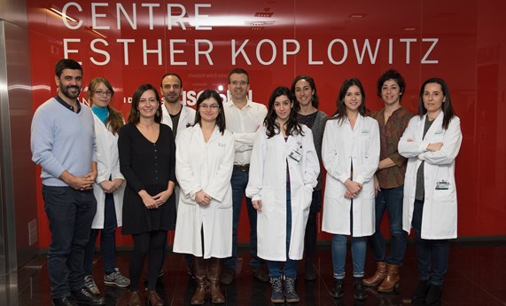 Describen el papel de las células del hígado en la eliminación del virus de la hepatitis C después de un trasplante Describen el papel de las células del hígado en la eliminación del virus de la hepatitis C después de un trasplante