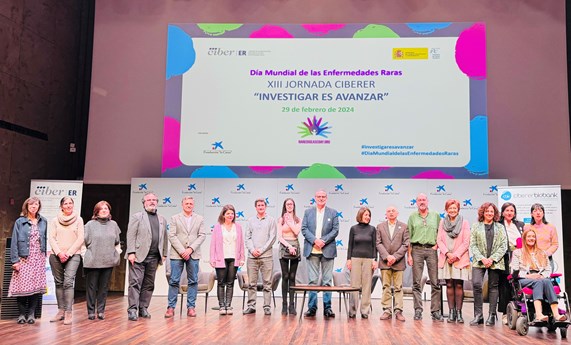 Pacientes y equipos del CIBERER presentan sus iniciativas de colaboración en la jornada 'Investigar es Avanzar' Pacientes y equipos del CIBERER presentan sus iniciativas de colaboración en la jornada 'Investigar es Avanzar'