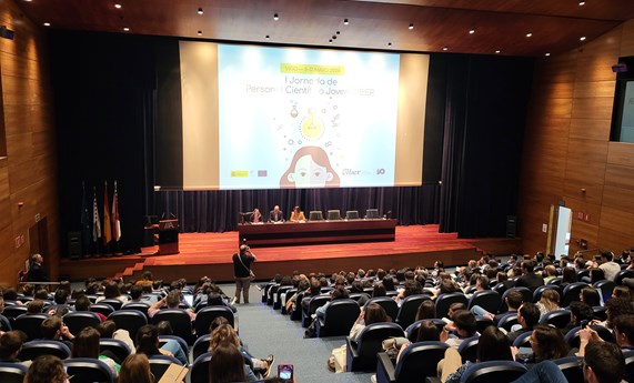 Cerca de 350 investigadores e investigadoras del CIBER analizan en Vigo el futuro de la investigación biomédica Cerca de 350 investigadores e investigadoras del CIBER analizan en Vigo el futuro de la investigación biomédica