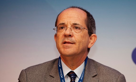 Entrevista al Dr. Vicente Vicente, nuevo jefe de grupo del CIBERER en el Instituto Murciano de Investigación Biosanitaria Entrevista al Dr. Vicente Vicente, nuevo jefe de grupo del CIBERER en el Instituto Murciano de Investigación Biosanitaria